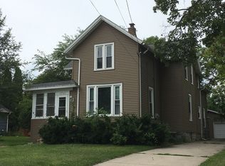 Building Photo - 1715 Doty St