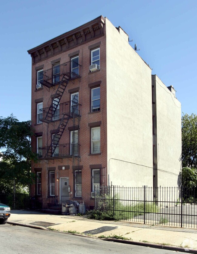 Building Photo - 102 Macon St
