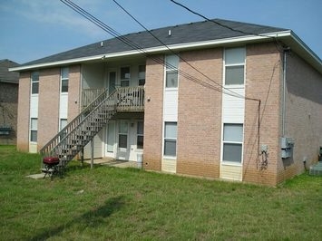 Building Photo - 5809 Redstone Dr