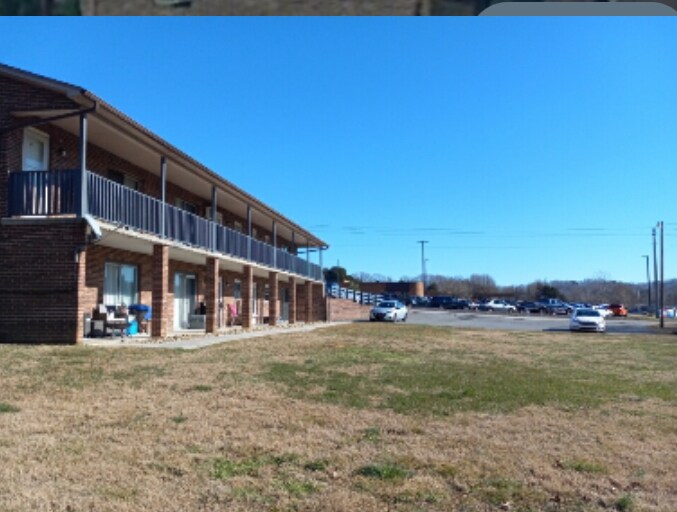 Building Photo - 315 Bailey Rd