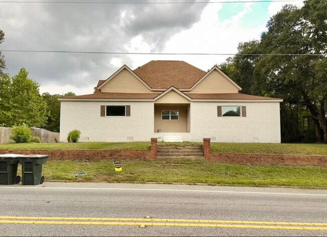 Building Photo - 309 N Main St