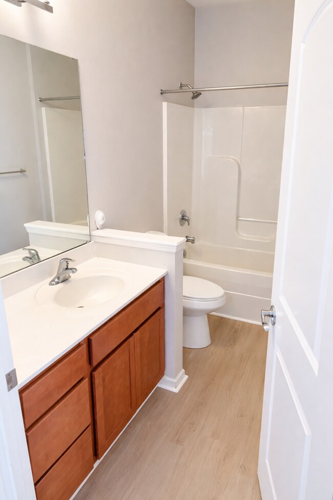 Building Photo - 6421 Brookfield Ct Dr