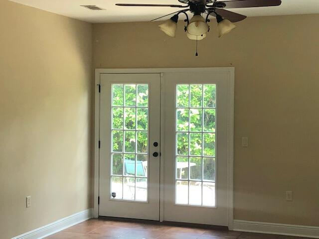 Foto del edificio - 1594 Venice Ave