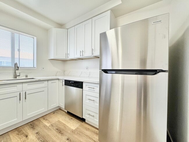 Foto del edificio - 12631 Vanowen St