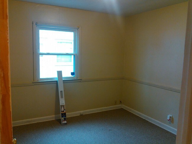 Building Photo - 4456 N. 45th Street - 3 Bedroom Home