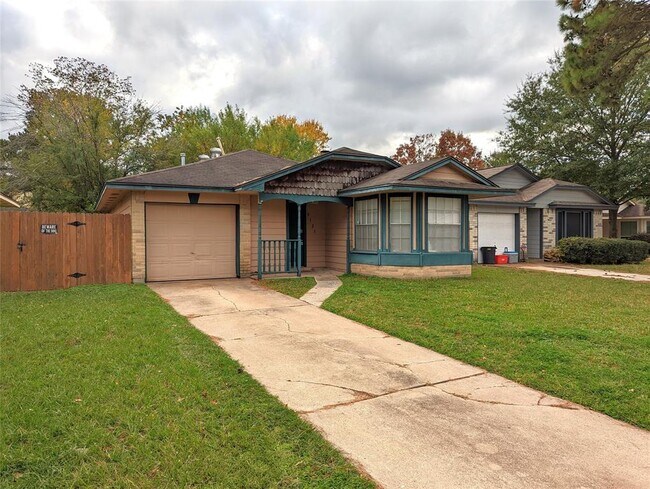 Building Photo - 9131 Golden Sunshine Dr