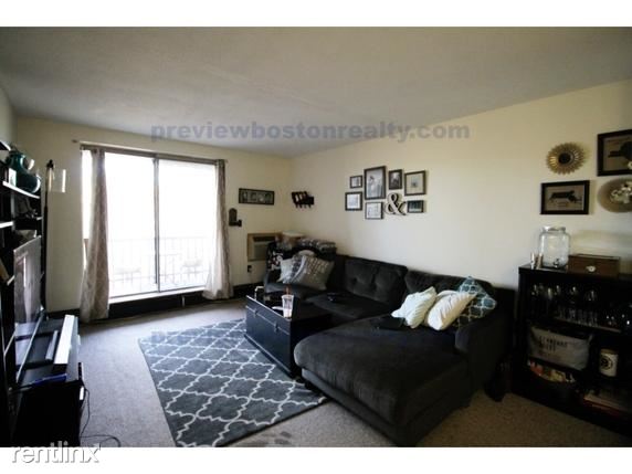 Building Photo - 144 Kenrick St