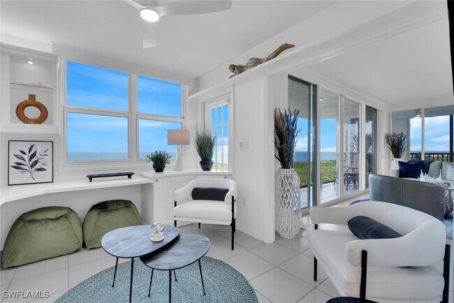 Foto del edificio - 6101 Pelican Bay Blvd