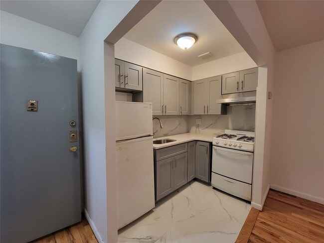 Building Photo - 108-64-108-45 45th Ave
