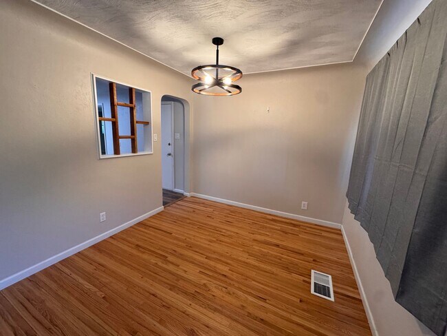 Foto del edificio - Beautiful 3 bedroom 2 bath home.