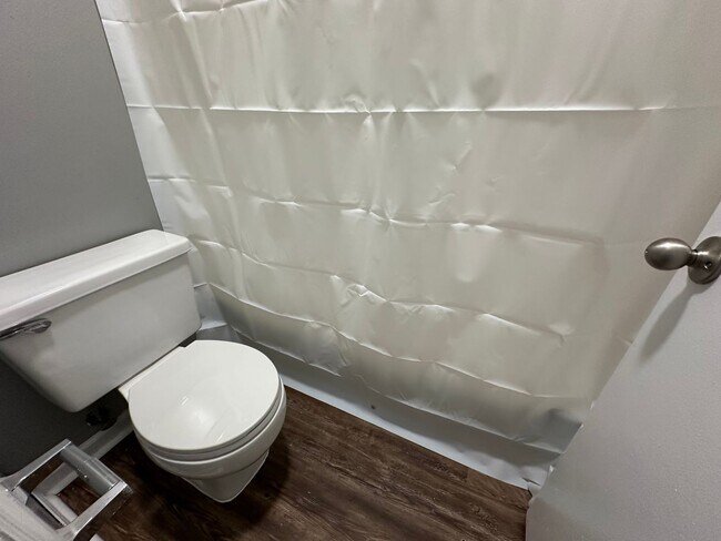 Foto del edificio - Upstairs unit off Apalachee Parkway!