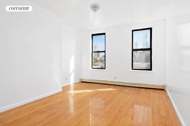 Building Photo - 45-6 Vernon Blvd