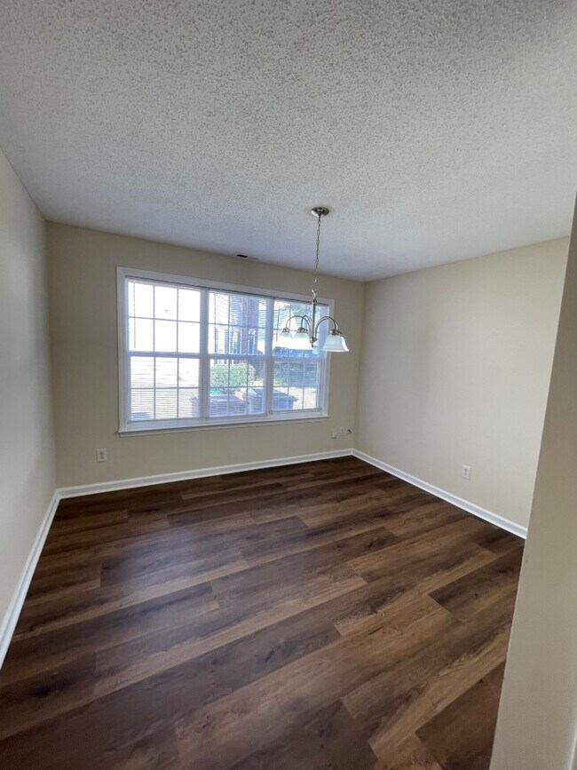 Foto del edificio - 113 Gingerlilly Ct