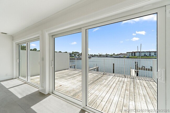 Foto del edificio - 624 Southwind Cir