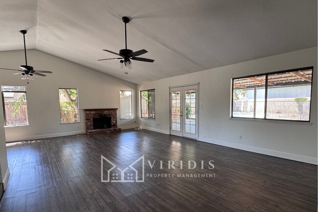 Foto del edificio - 13408 Warrenton Ave