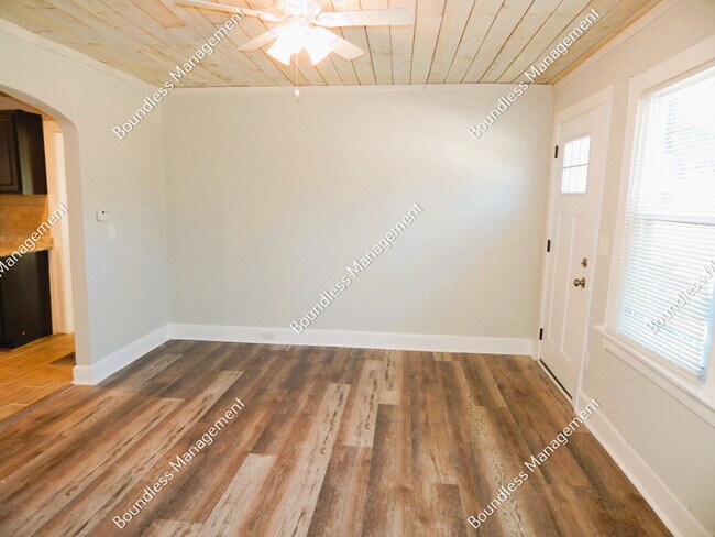 Building Photo - 2438 Semmes St