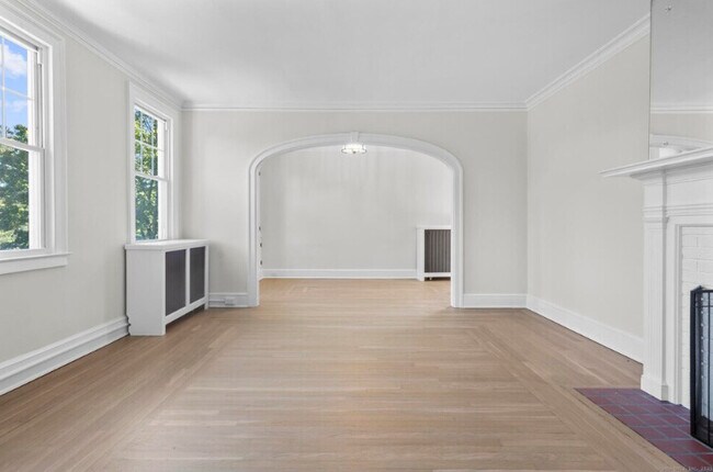 Foto del edificio - 1070 Whitney Avenue - Lake Whitney