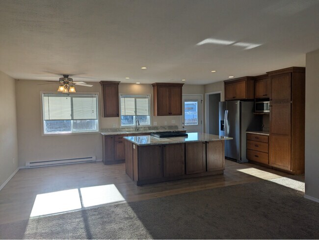 Foto del edificio - 238 Anderson Blvd