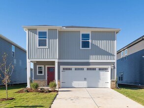 Building Photo - 1024 St Lawrence Dr
