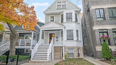 Building Photo - 1308 W Byron St