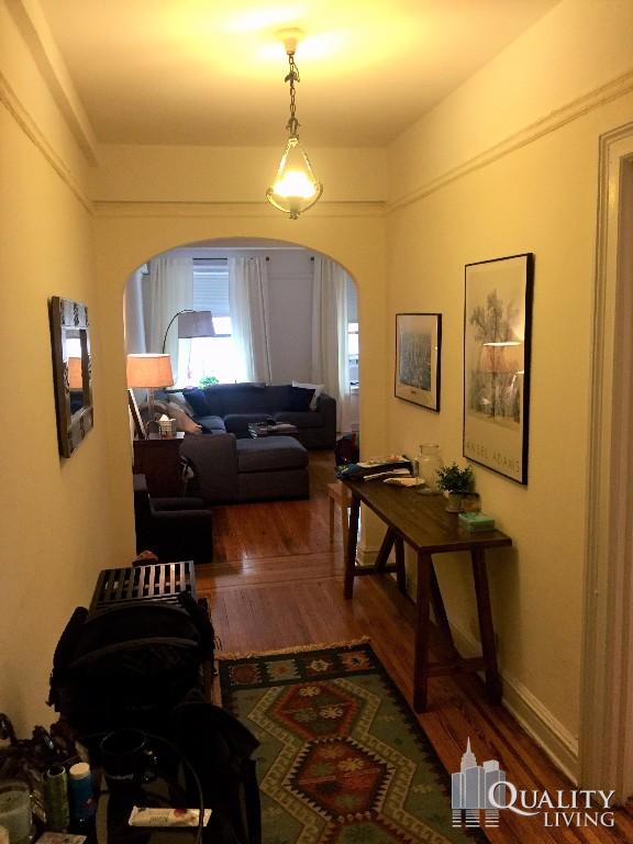 Building Photo - 20 W 84th St