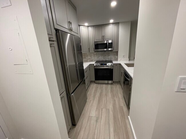 Foto principal - 1831 NE 38th St