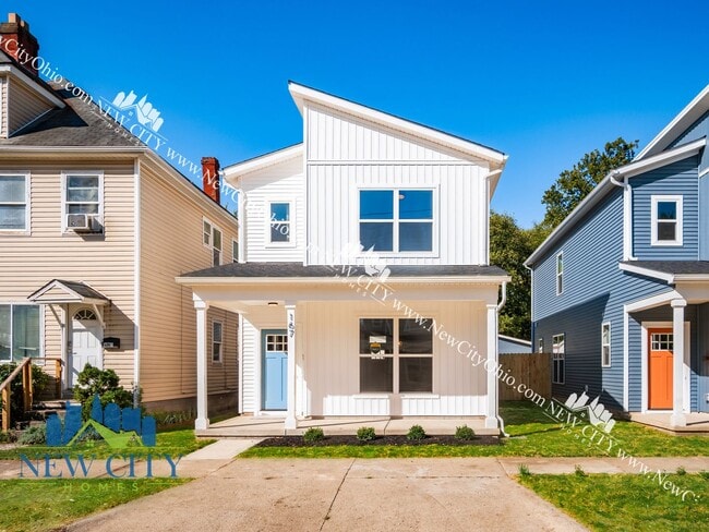 Building Photo - Just Completed! 3 Bedroom Franklinton New Build Now Available!