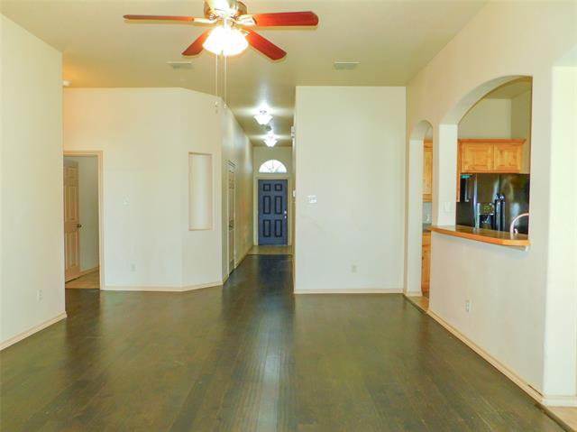 Building Photo - 4007 Wagon Wheel Dr