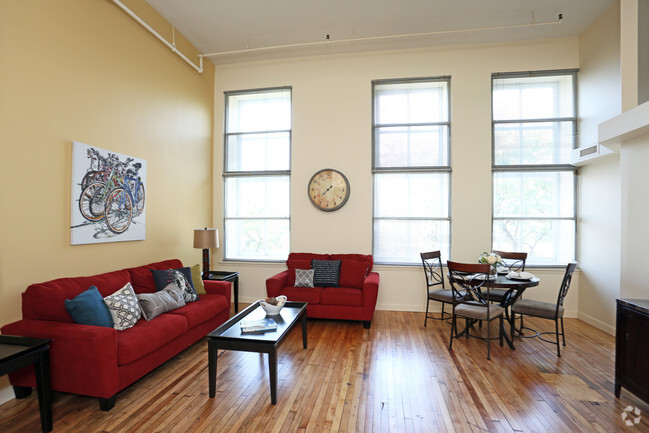 Sala de estar - Hardware Lofts, Lancaster, PA (#3356)