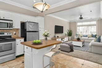 Building Photo - 1400 George Ct