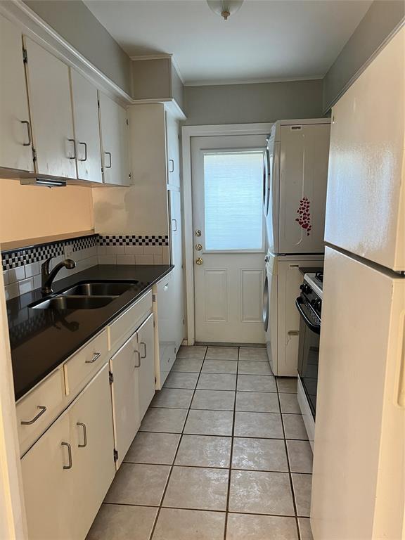 Foto del edificio - 3306 McElroy Dr