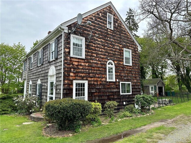 Foto del edificio - 167 Bayview Ave