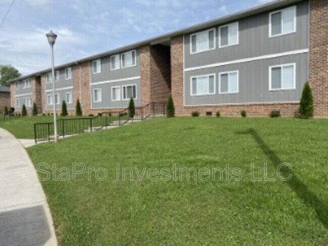 Building Photo - 2340 Hamilton Ave