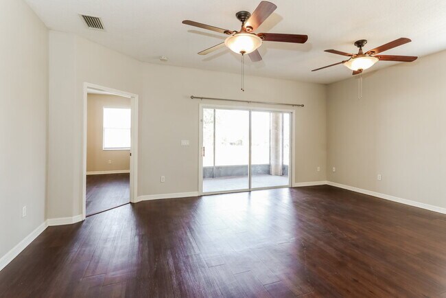 Building Photo - 3852 Washburn Pl