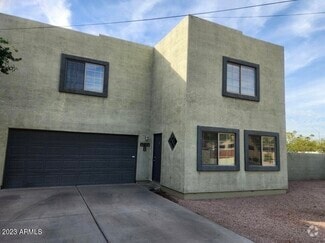 Building Photo - 1731 E Cambridge Ave
