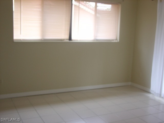Foto del edificio - 110 Cypress Way E