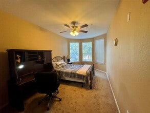 Building Photo - 7575 Kirby Dr