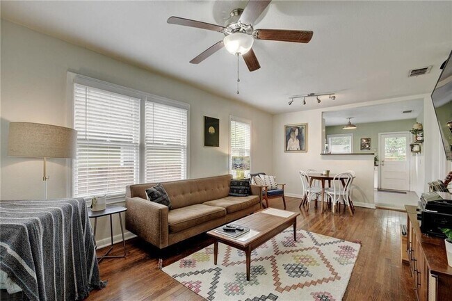 Foto del edificio - 2409 Durwood St