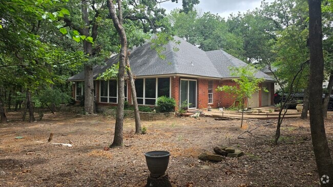 Building Photo - 500 Brooks Ct