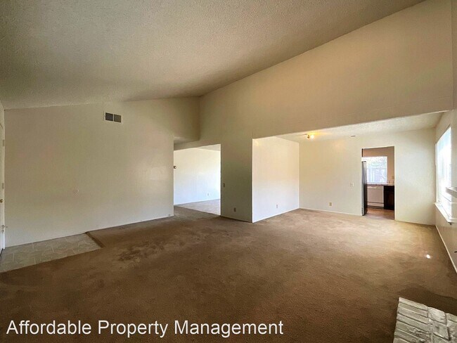Foto del edificio - 4 br, 2 bath House - 4848 Rose Way