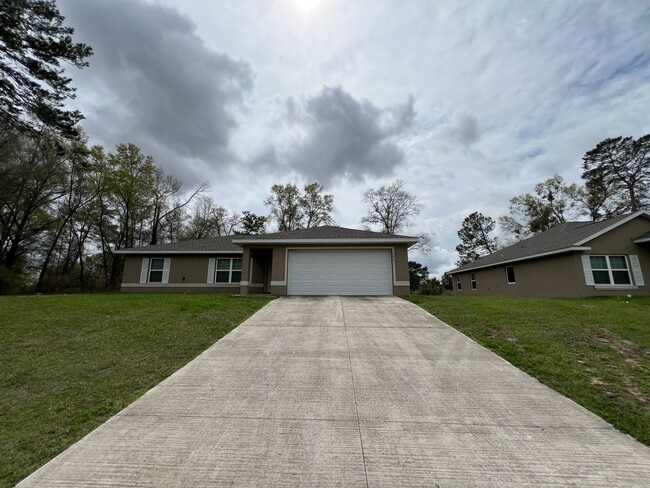 Building Photo - Lovely, 3 Bedroom, 2 Bathroom Home in Ocala!!
