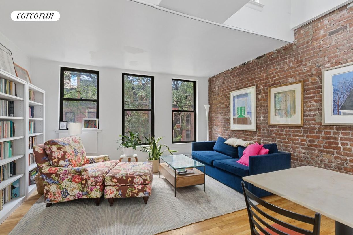 Foto principal - 27 W 94th St