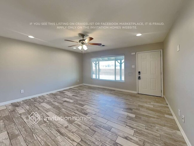 Building Photo - 7327 E Palm Ln