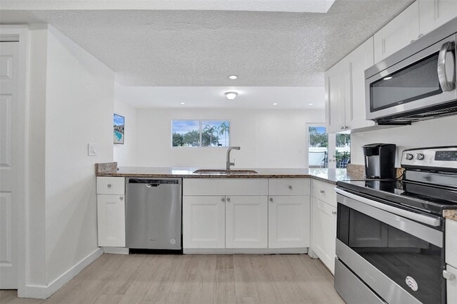 Building Photo - 4001 N 41st Ct