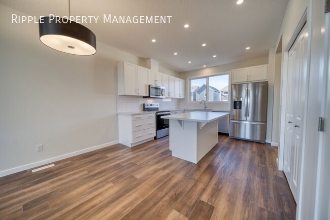 Photo du bâtiment - Modern 3 Beds, 2.5 Baths Single- Family | No Pets Allowed