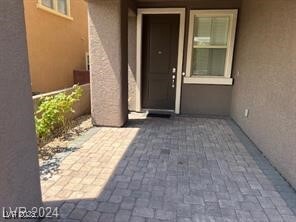Building Photo - 5561 Pinecroft Dr