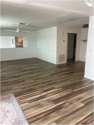 Building Photo - Placida Way Condos