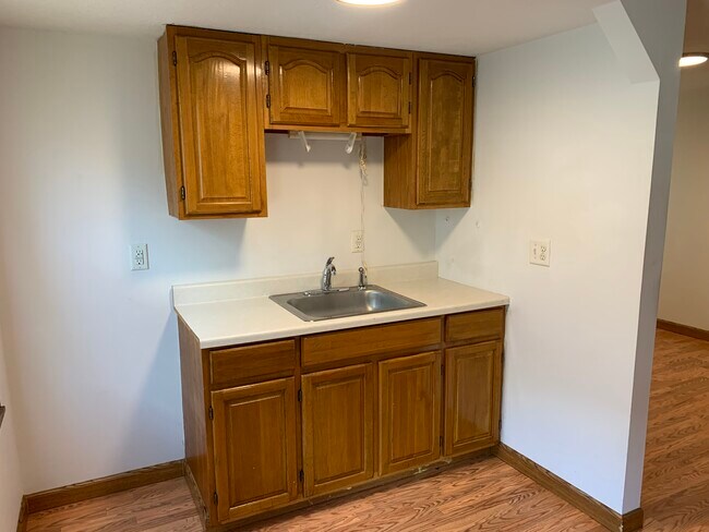 Building Photo - 177 Boyden St