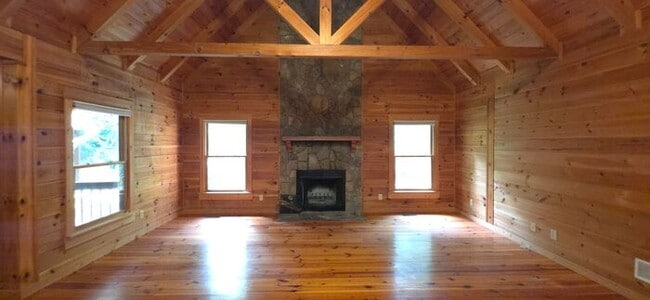 Building Photo - The Perfect North Georgia Retreat: Peaceful Living, Prime Location