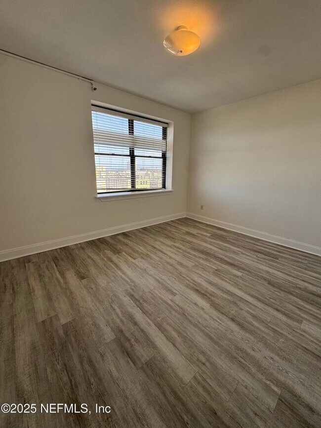 Foto del edificio - 311 E Ashley St